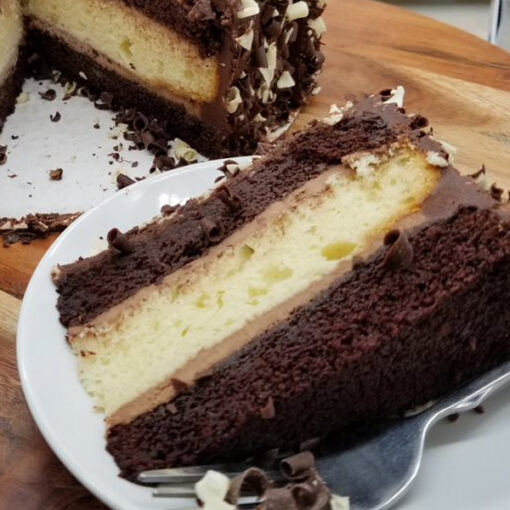 Black & White Cake - Whole