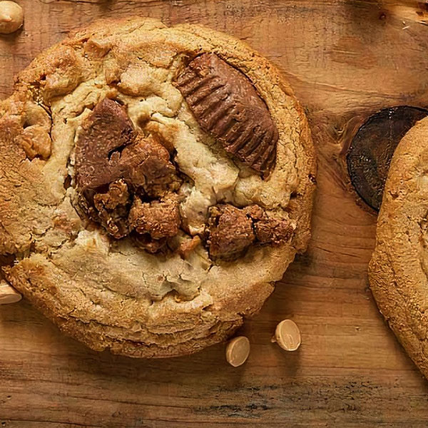 peanut-butter-chunk-cookie